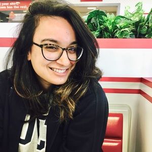 Meet your Posher, Aparna